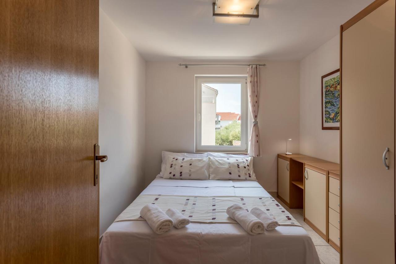 Apartment 5 Min From And Center Of