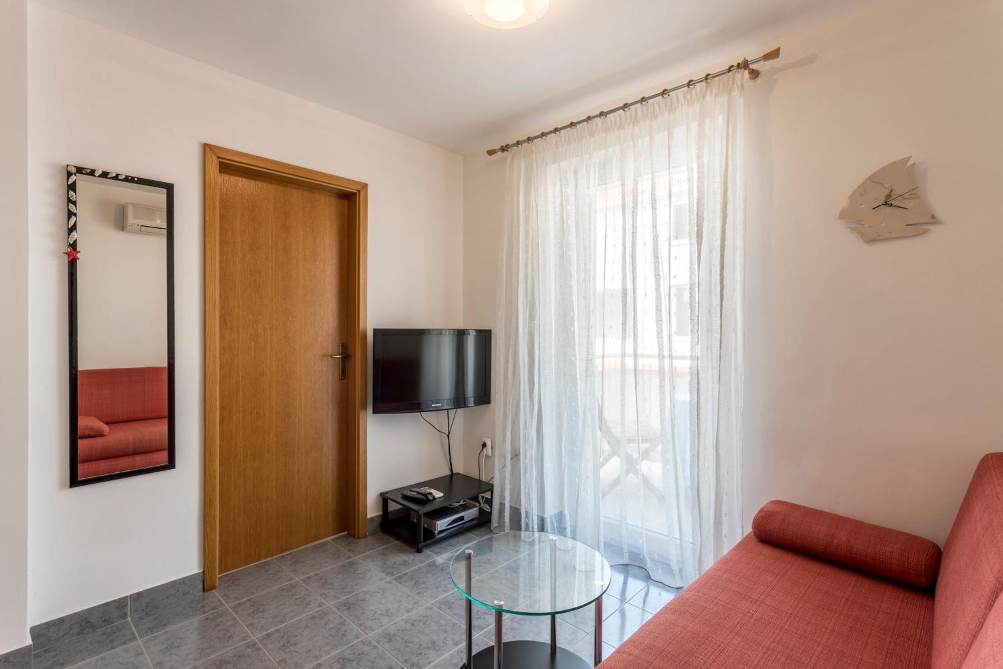5 Min From And Center Of Apartmán *